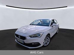 Weiß Gebraucht 2022 Seat Leon Style Limousine | 15.600 € (Fairer Preis)