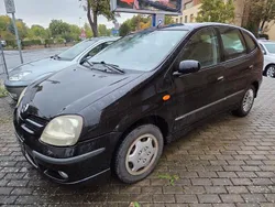 Schwarz Gebraucht 2005 Nissan Almera Tino Acenta+ Van / Kleinbus | 799 € (Guter Preis)