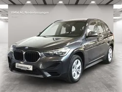 Grau Gebraucht 2022 BMW X1 SUV | 27.400 € (Fairer Preis)