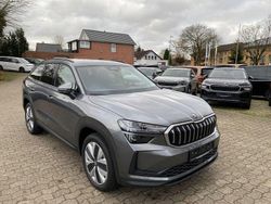 Stahl grau Neu 2025 Skoda Kodiaq Selection SUV | 45.680 € (Superpreis)