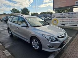 Silber Gebraucht 2011 Hyundai i30 Classic Kombi | 3.790 € (Guter Preis)