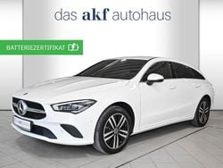 Weiß Gebraucht 2022 Mercedes CLA250e Limousine | 26.950 € (Superpreis)