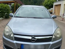 Grau Gebraucht 2005 Opel Astra Kombi | 2.290 € (Fairer Preis)