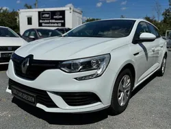 Weiß Gebraucht 2017 Renault Mégane GrandTour Life Kombi | 9.000 € (Guter Preis)