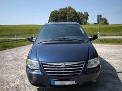 Blau Gebraucht 2006 Chrysler Grand Voyager Van / Kleinbus | 850 € (Superpreis)