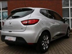 Grau Gebraucht 2016 Renault Clio IV Limousine | 6.000 € (Guter Preis)