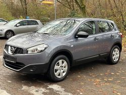 Grau Gebraucht 2010 Nissan Qashqai SUV | 6.300 € (Fairer Preis)