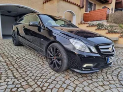 Schwarz Gebraucht 2011 Mercedes E350 AMG Coupé | 10.999 € (Fairer Preis)