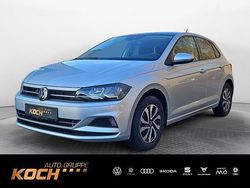 Silber Gebraucht 2021 VW Polo Active Limousine | 17.730 € (Fairer Preis)