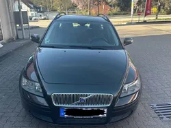 Grün Gebraucht 2005 Volvo V50 Kombi | 3.950 € (Teuer)