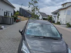 Grau Gebraucht 2017 Opel Meriva Active Van / Kleinbus | 8.500 € (Fairer Preis)