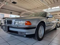 Titansilber Gebraucht 1998 BMW 750 Limousine | 49.500 €