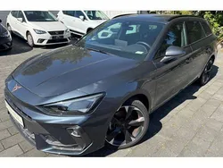 Grau Gebraucht 2024 Cupra Leon Limousine | 32.950 € (Teuer)