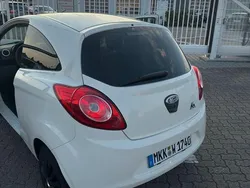 Weiß Gebraucht 2010 Ford Ka Kleinwagen | 2.400 € (Fairer Preis)