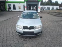 Grau Gebraucht 2002 Skoda Fabia Comfort Limousine | 1.190 € (Fairer Preis)