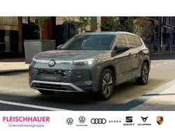 Grau Neu 2025 VW Tayron IQ Drive SUV | 56.490 € (Etwas zu teuer)