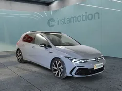 Grau Gebraucht 2024 VW Golf VIII Style Limousine | 32.040 € (Etwas zu teuer)