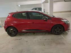 Rot Gebraucht 2017 Renault Clio IV LIMITED Kleinwagen | 7.499 € (Guter Preis)