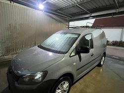 Grau Gebraucht 2014 VW Caddy Van / Kleinbus | 5.500 € (Guter Preis)