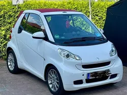 Weiß Gebraucht 2011 Smart ForTwo Cabrio Passion Cabrio | 6.400 € (Fairer Preis)