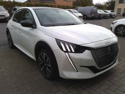 Weiß Gebraucht 2020 Peugeot e-208 GT-line Kleinwagen | 14.823 € (Fairer Preis)