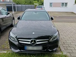 Schwarz Gebraucht 2015 Mercedes C220 Avantgarde Kombi | 21.300 €