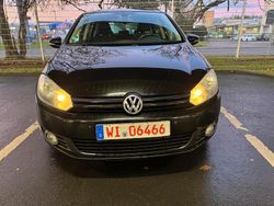 Schwarz Gebraucht 2011 VW Golf VI Kleinwagen | 4.500 €