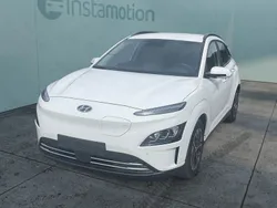 Weiß Gebraucht 2023 Hyundai Kona Style SUV | 26.495 € (Fairer Preis)