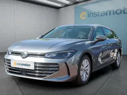 Grau Neu 2025 VW Passat Kombi | 41.349 € (Superpreis)