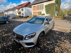 Silber Gebraucht 2017 Mercedes GLA180 AMG line SUV | 17.900 € (Etwas zu teuer)