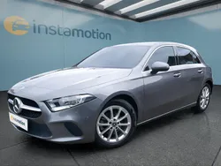 Grau Gebraucht 2021 Mercedes A180 Limousine | 25.299 € (Fairer Preis)
