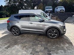 Grau Gebraucht 2015 Hyundai Santa Fe Premium SUV | 19.500 € (Fairer Preis)