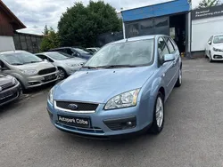 Blau Gebraucht 2006 Ford Focus Ghia Kombi | 2.699 € (Fairer Preis)