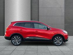 Rot metallic Gebraucht 2018 Renault Kadjar Bose Edition SUV | 14.300 € (Guter Preis)