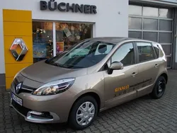 Beige Gebraucht 2013 Renault Scénic III Initiale Paris Van / Kleinbus | 9.990 € (Teuer)