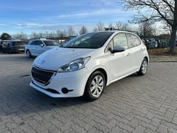 Weiß Gebraucht 2015 Peugeot 208 Kleinwagen | 4.800 € (Guter Preis)