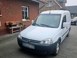 Weiß Gebraucht 2011 Opel Combo | 3.400 € (Etwas zu teuer)