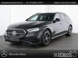 Grau Gebraucht 2024 Mercedes E220 Advanced Limousine | 49.199 € (Guter Preis)