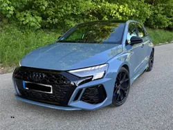 Grau Gebraucht 2023 Audi RS3 Ambiente Kleinwagen | 59.500 € (Fairer Preis)