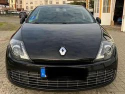 Schwarz Gebraucht 2013 Renault Laguna Coupé Coupé | 5.400 €