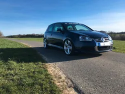 Blau Gebraucht 2006 VW Golf V R Limousine | 21.000 €