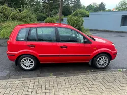 Rot Gebraucht 2003 Ford Fusion Kombi | 1.299 € (Fairer Preis)
