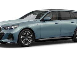Grün Gebraucht 2024 BMW i5 Comfort Edition Kombi | 62.159 € (Fairer Preis)