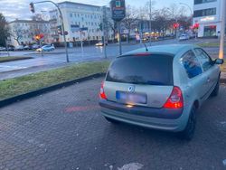 Andere farben Gebraucht 2001 Renault Clio II Kleinwagen | 1.111 €