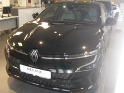 Schwarz Neu 2025 Renault Mégane Komfort Limousine | 39.799 €