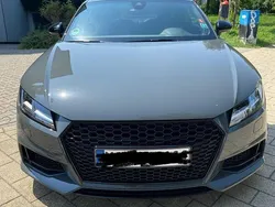 Grau Gebraucht 2016 Audi TTS Sport Coupé | 35.000 €