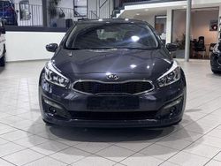 Grau Gebraucht 2017 Kia Ceed Edition 7 Limousine | 14.490 € (Etwas zu teuer)