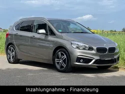 Silber Gebraucht 2016 BMW 218 Active Tourer Sport Line Van / Kleinbus | 12.500 € (Guter Preis)