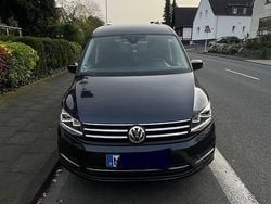 Blau Gebraucht 2018 VW Caddy Van / Kleinbus | 13.999 € (Fairer Preis)