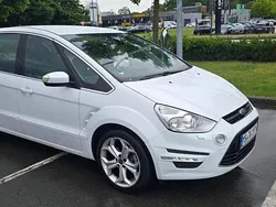Weiß Gebraucht 2010 Ford S-MAX S Van / Kleinbus | 5.500 € (Fairer Preis)